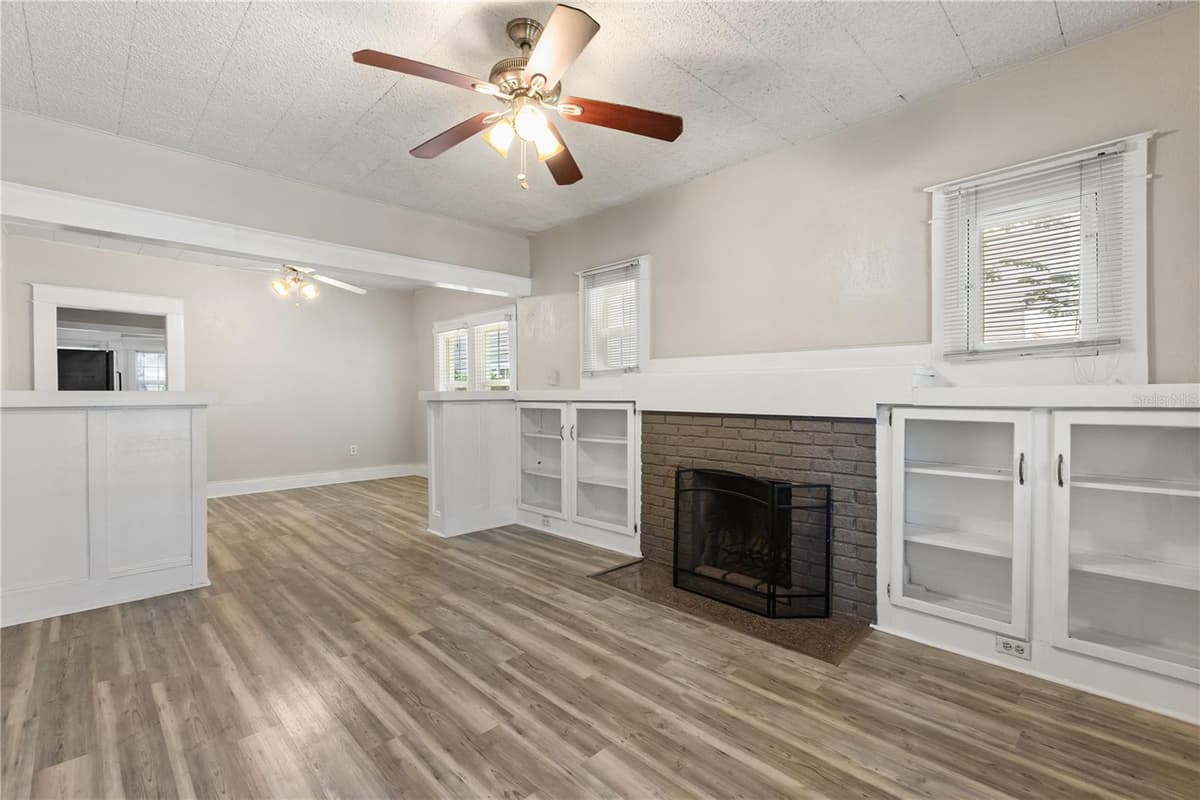 1509 WOODWARD STREET — photo 4 of 30