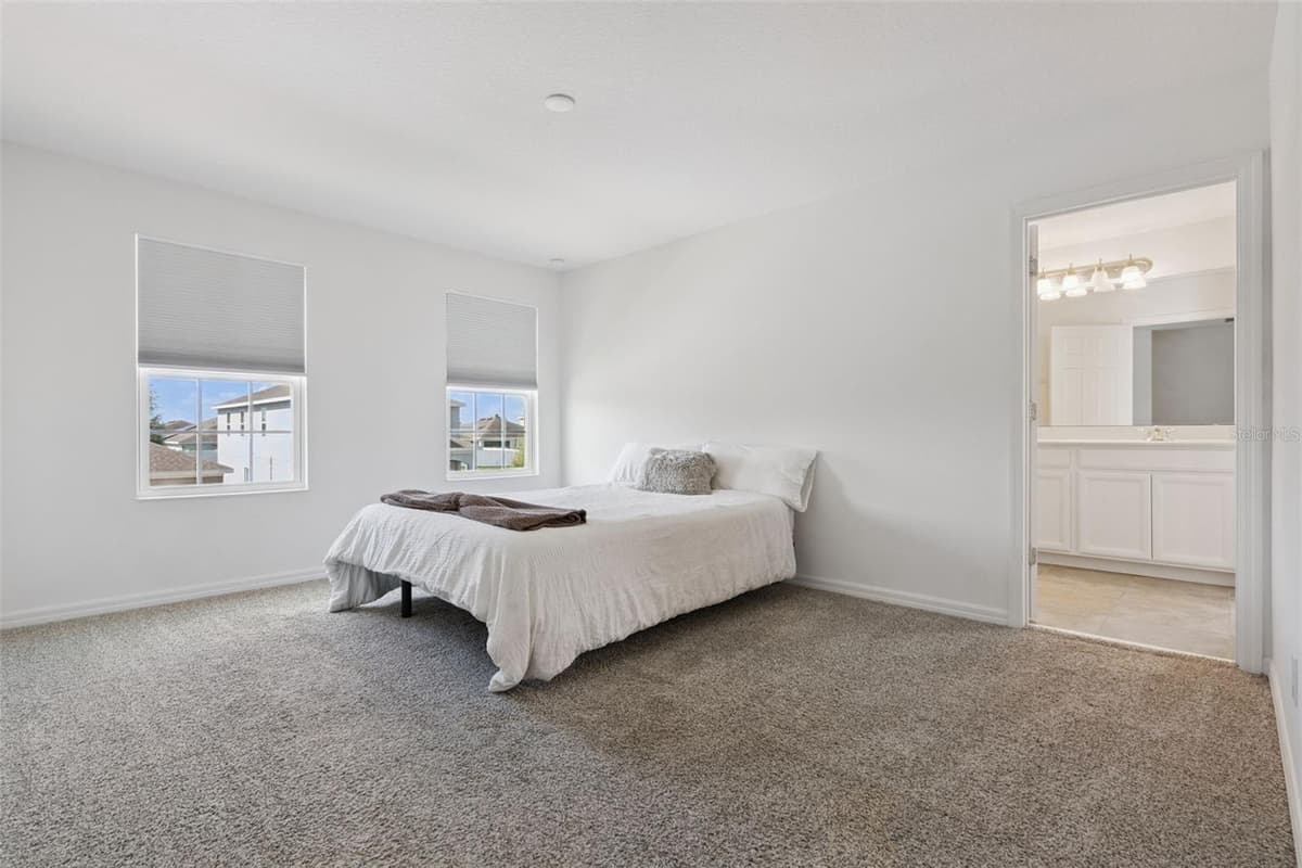 809 MARCEL LOOP — photo 12 of 22