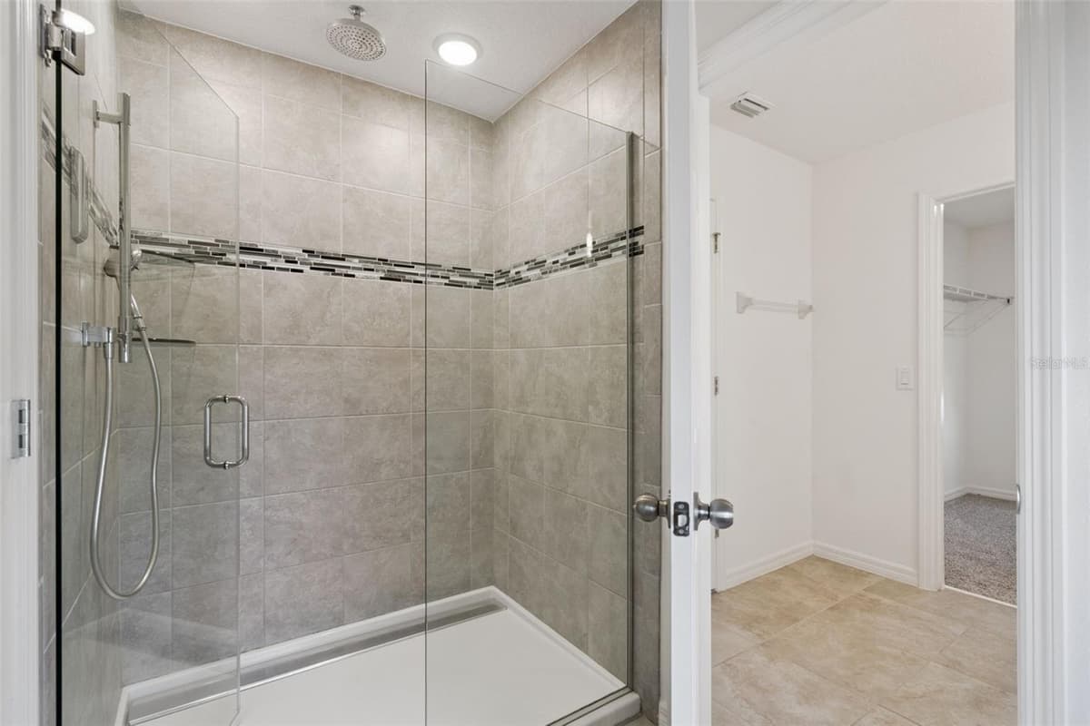 809 MARCEL LOOP — photo 13 of 22