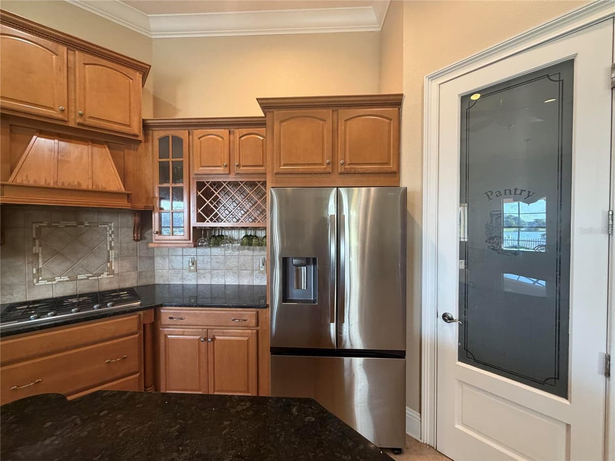 2120 BUNKER VIEW COURT — photo 14 of 50