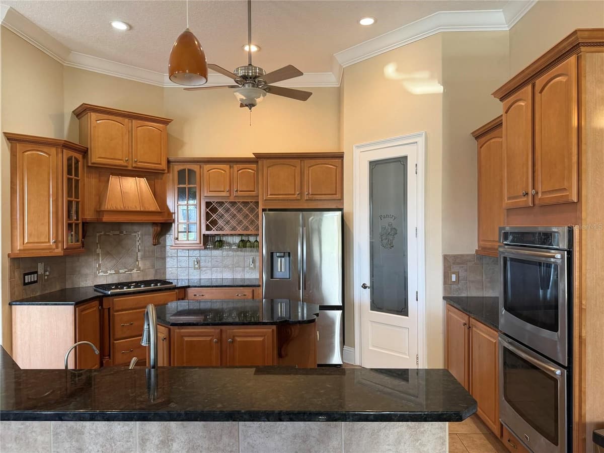 2120 BUNKER VIEW COURT — photo 11 of 50