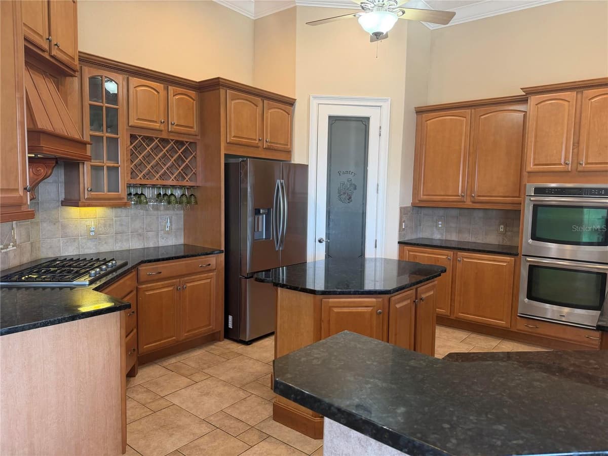 2120 BUNKER VIEW COURT — photo 17 of 50