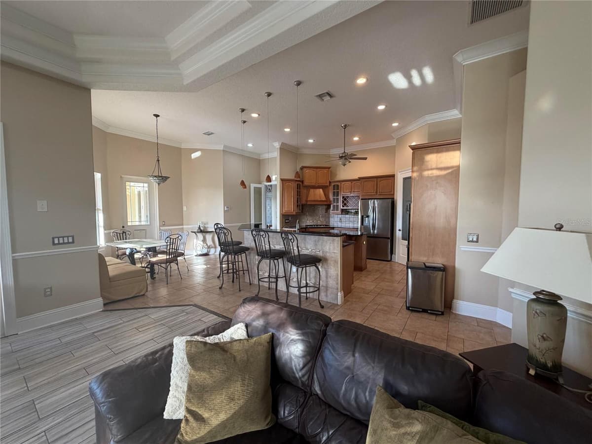 2120 BUNKER VIEW COURT — photo 7 of 50