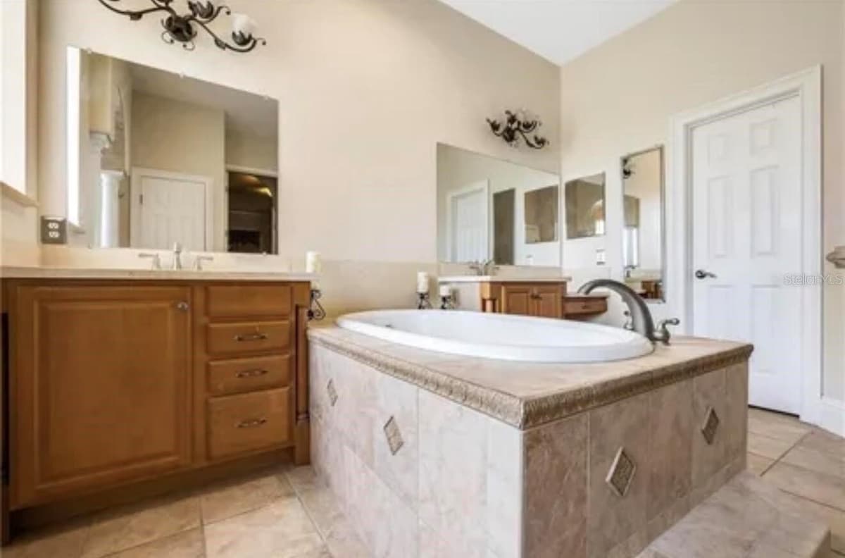 2120 BUNKER VIEW COURT — photo 16 of 50
