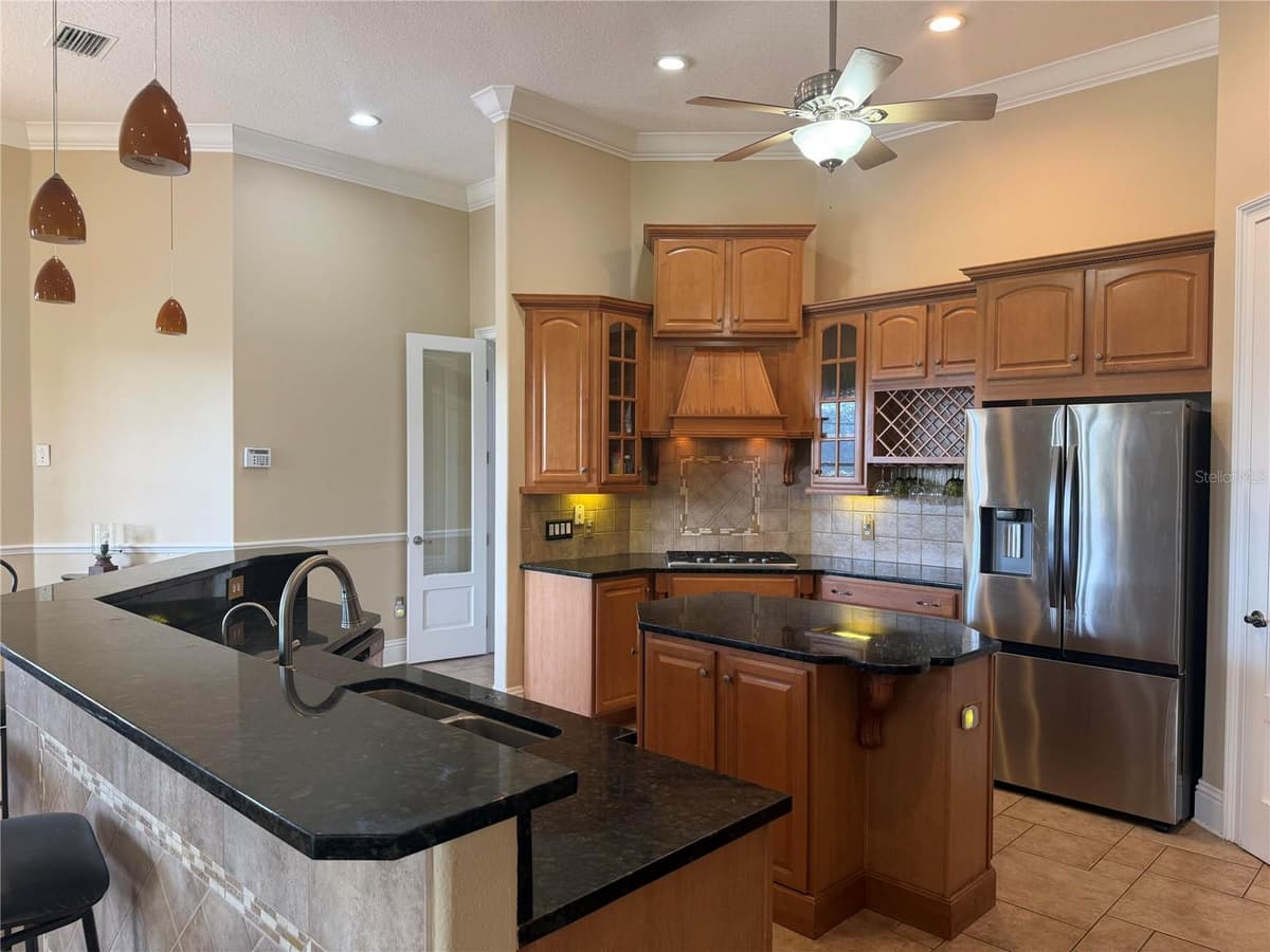2120 BUNKER VIEW COURT — photo 19 of 50