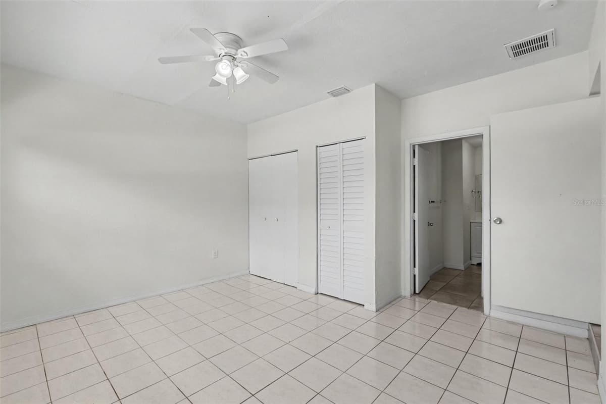5585 ATLANTIC AVENUE — photo 7 of 17