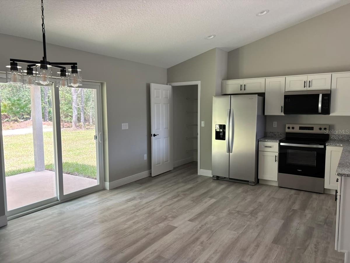 661 BANCROFT DRIVE — photo 12 of 28