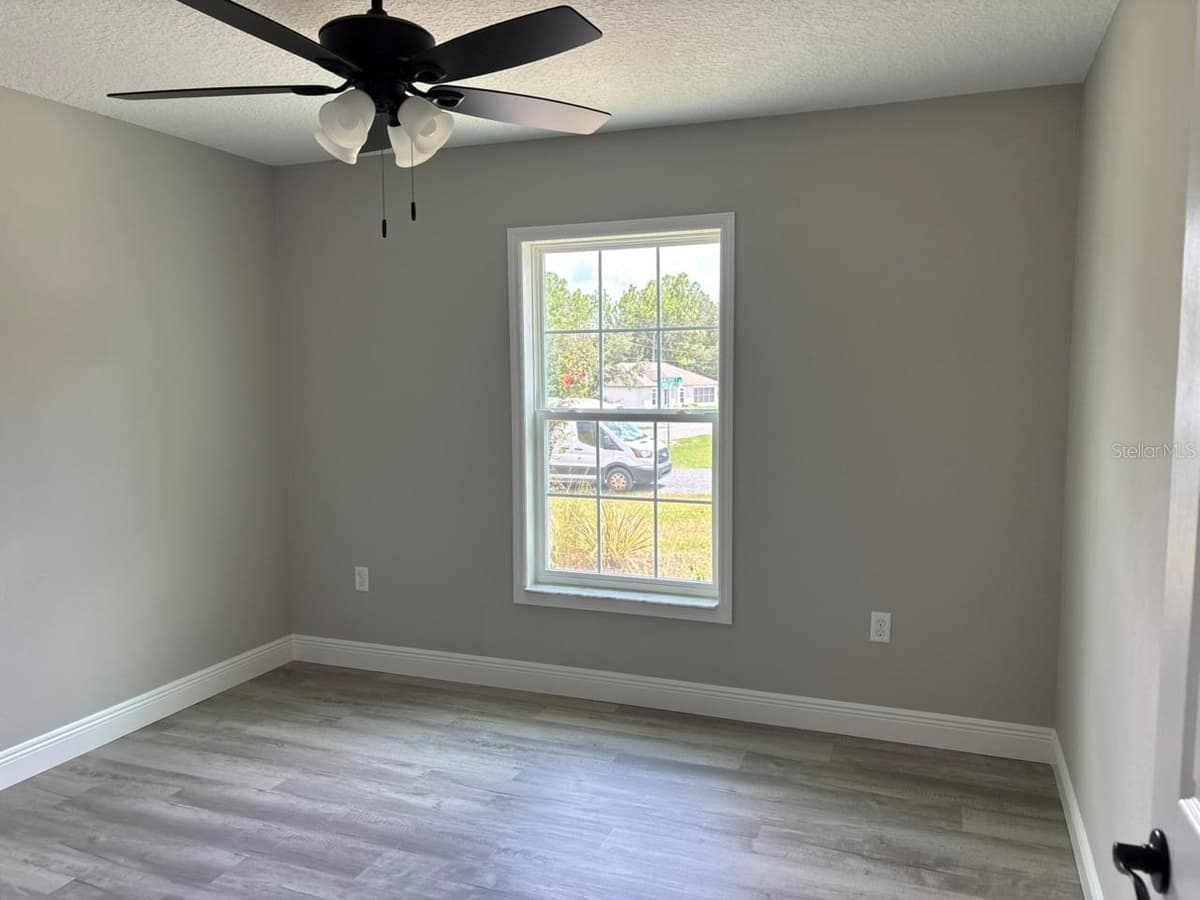 661 BANCROFT DRIVE — photo 25 of 28