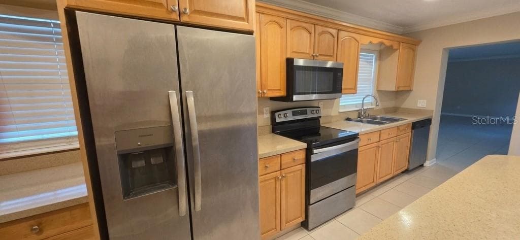 7670 STRATFORD BOULEVARD — photo 7 of 15