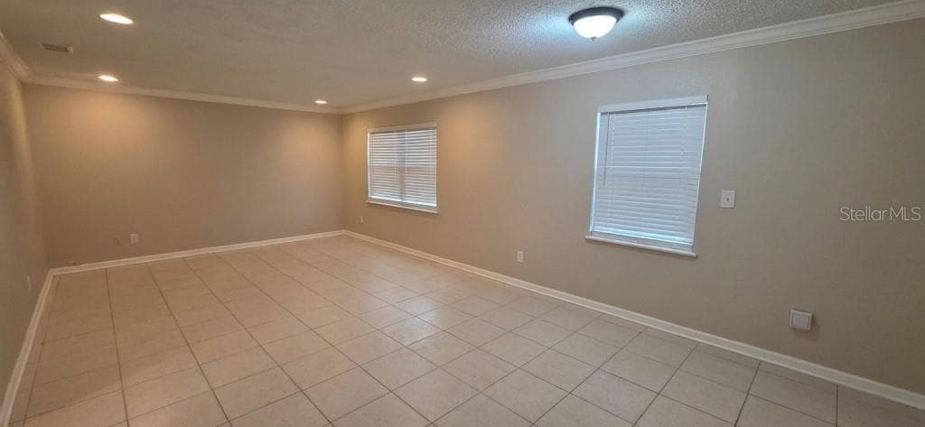 7670 STRATFORD BOULEVARD — photo 6 of 15