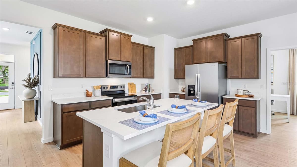 8782 PINECREST TRAIL — photo 5 of 28