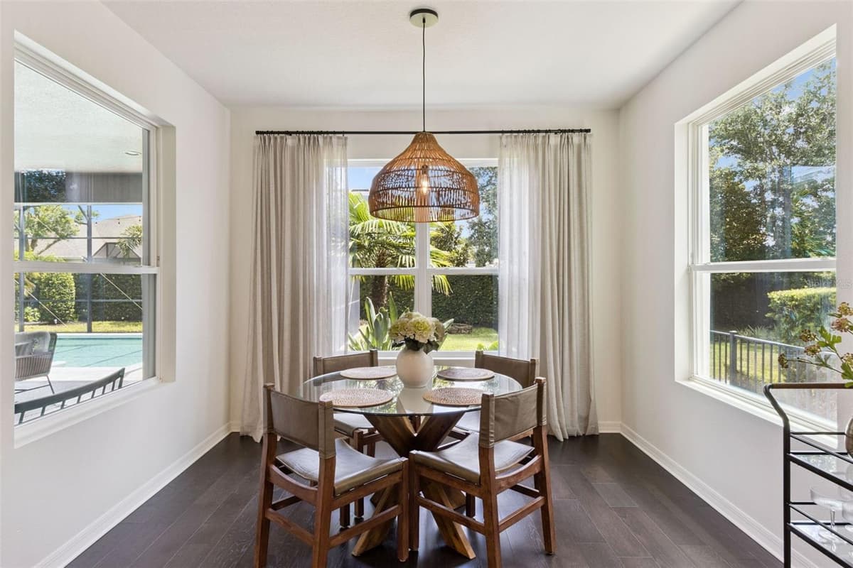 5743 THOMAS SQUARE DRIVE — photo 15 of 53