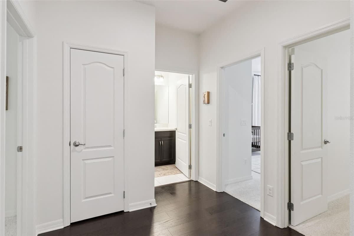 5743 THOMAS SQUARE DRIVE — photo 24 of 53