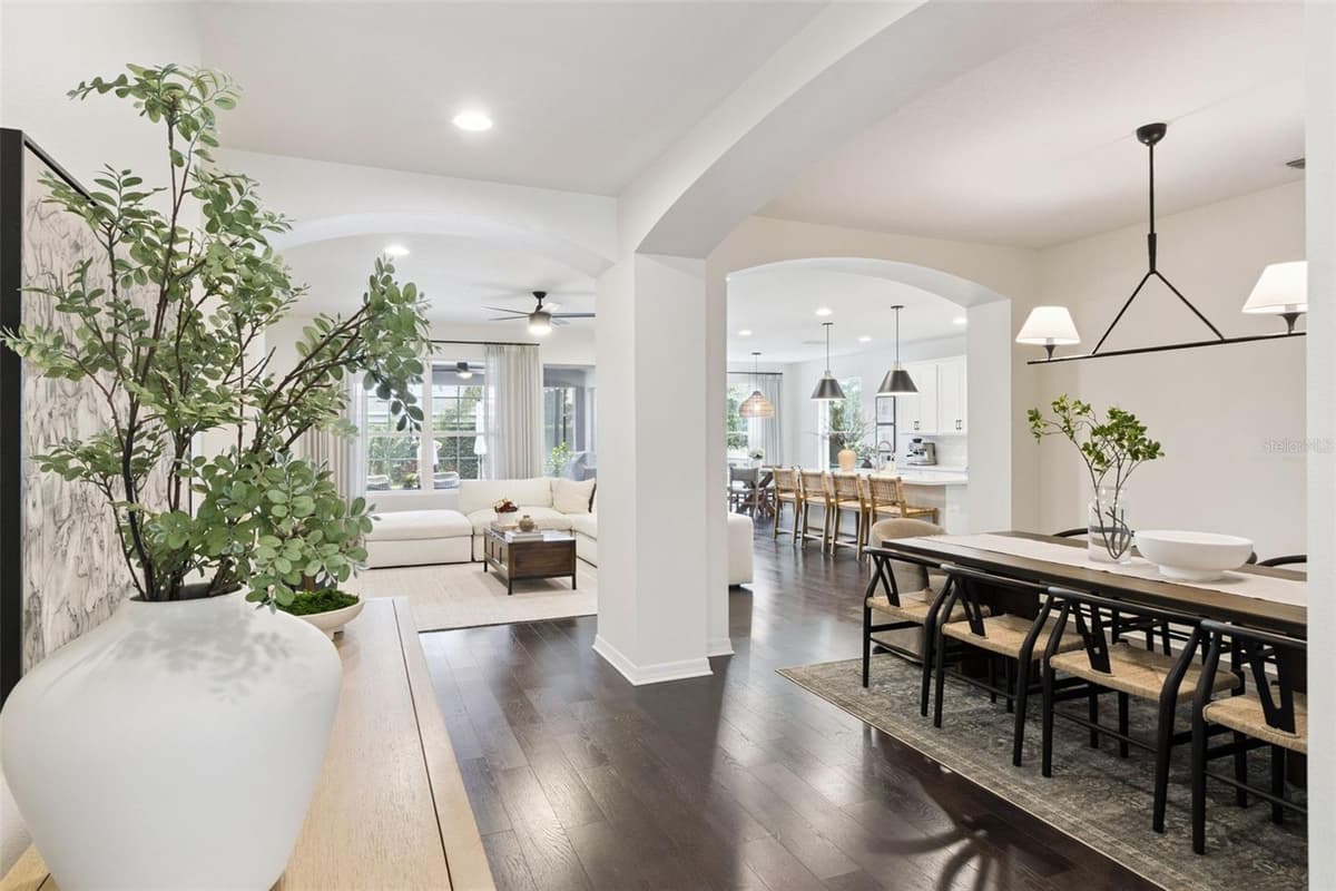5743 THOMAS SQUARE DRIVE — photo 3 of 53