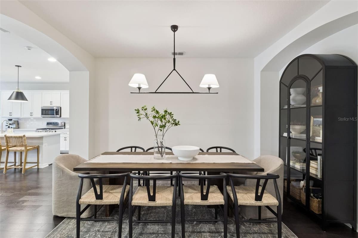5743 THOMAS SQUARE DRIVE — photo 8 of 53