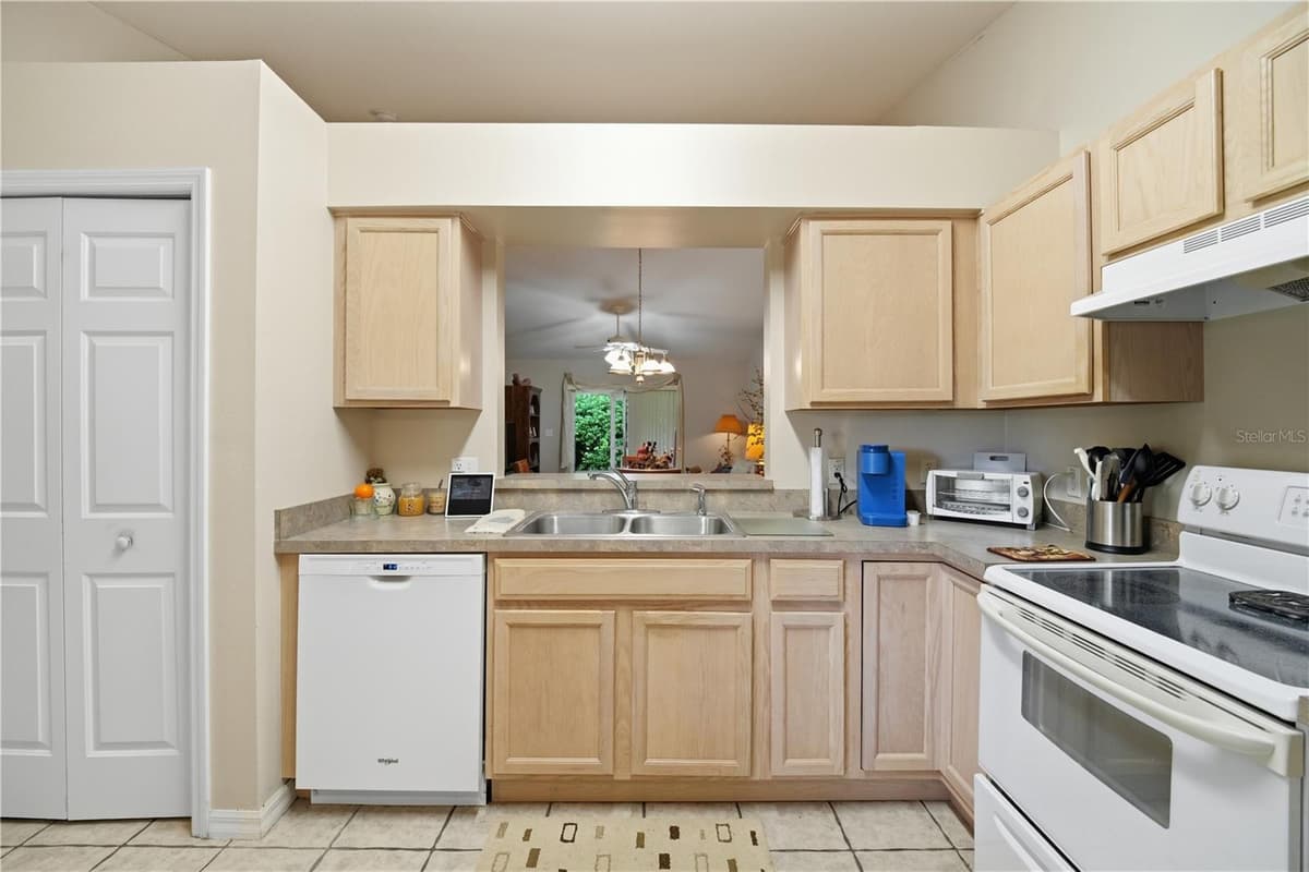 3341 CELENA CIRCLE — photo 8 of 18