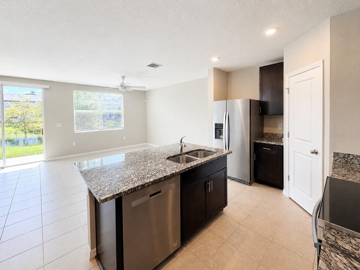 17048 CORAL KEY DRIVE — photo 14 of 64