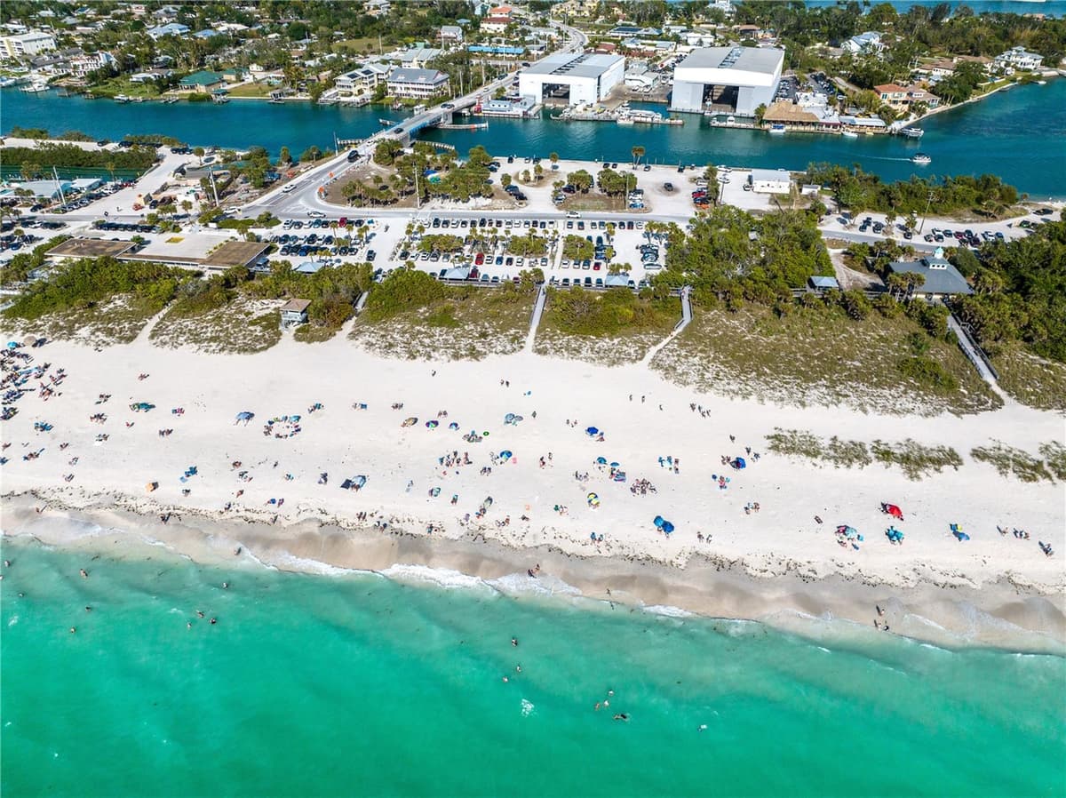 17048 CORAL KEY DRIVE — photo 61 of 64