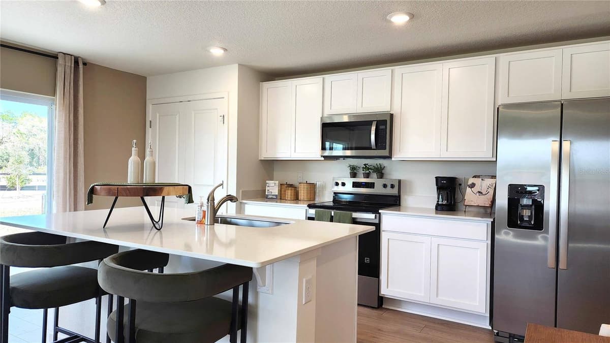 534 REMICK STREET — photo 3 of 26