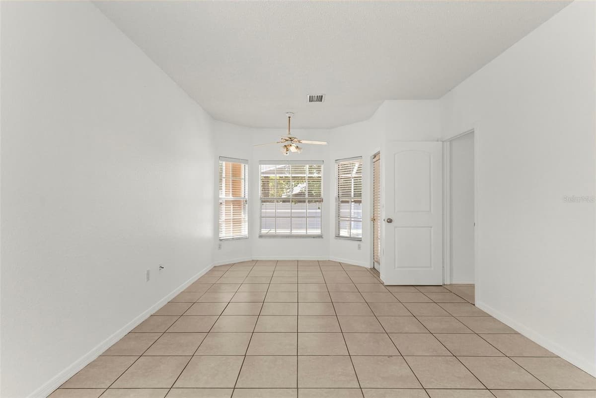 4653 MARINER BOULEVARD — photo 16 of 46