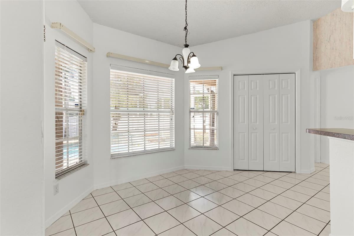 4653 MARINER BOULEVARD — photo 11 of 46