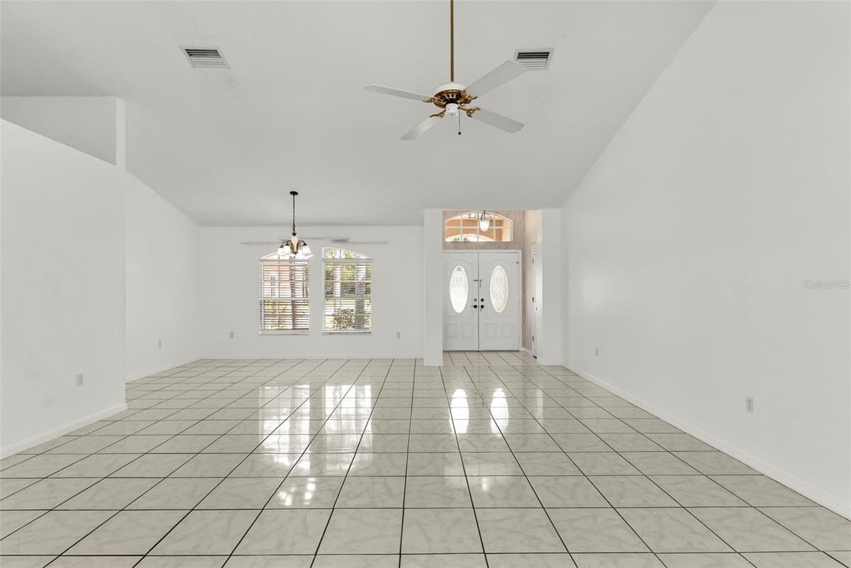4653 MARINER BOULEVARD — photo 8 of 46