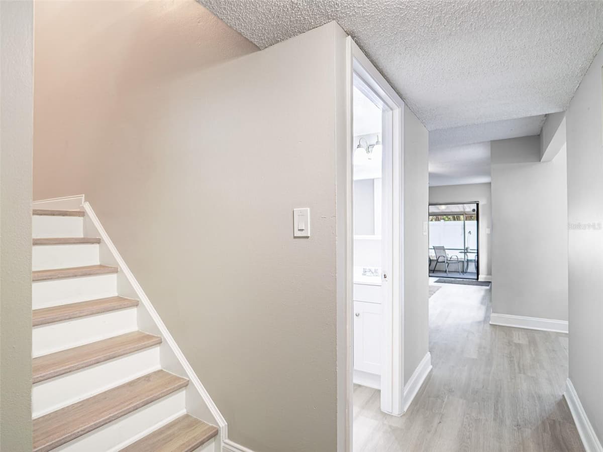 7468 CANFORD COURT — photo 9 of 32