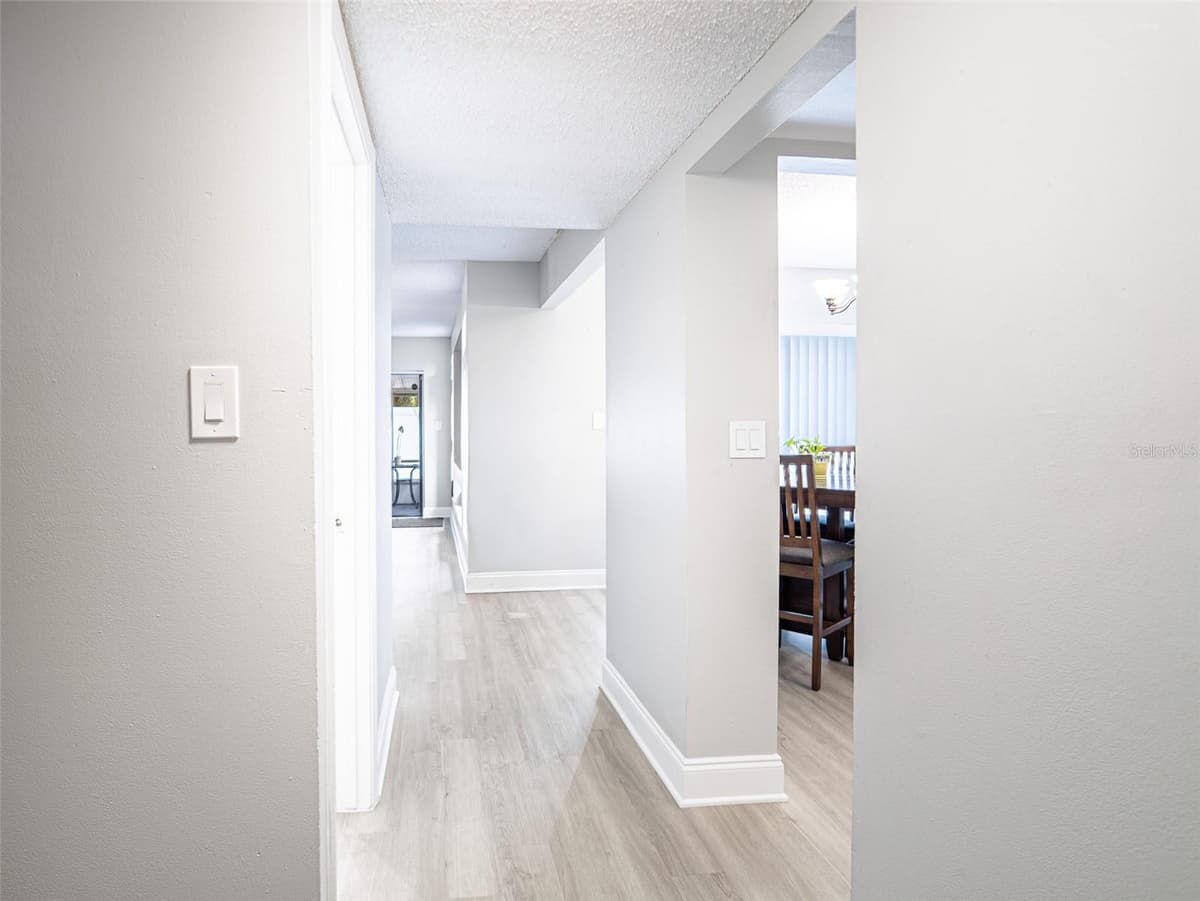 7468 CANFORD COURT — photo 11 of 32