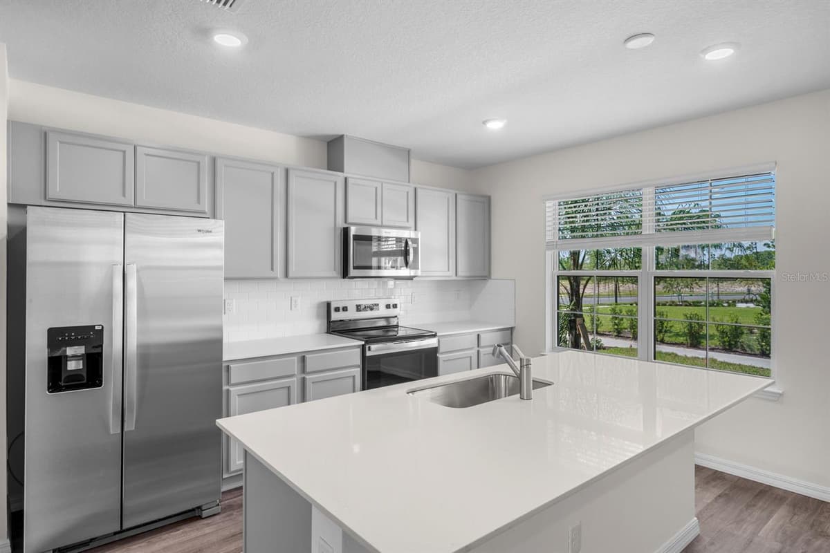 16546 BARBOURS CREEK WAY — photo 4 of 27