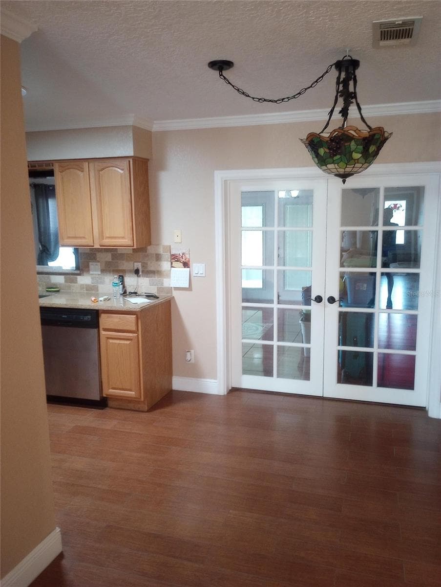 13300 38TH AVENUE — photo 14 of 22