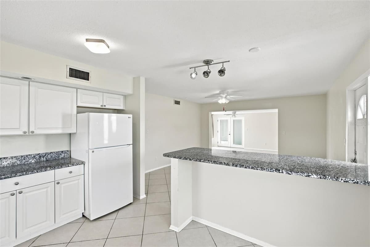 8381 FAY AVENUE — photo 17 of 34