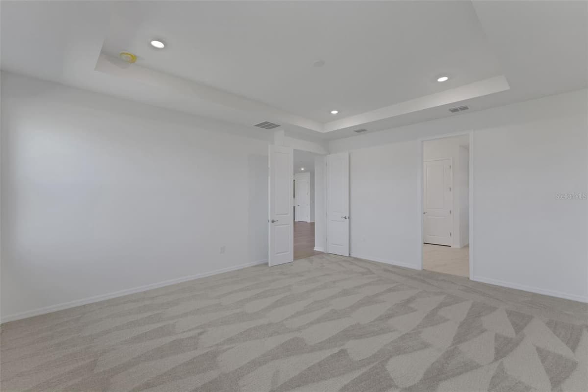 17156 COTTONTAIL CIRCLE — photo 4 of 36