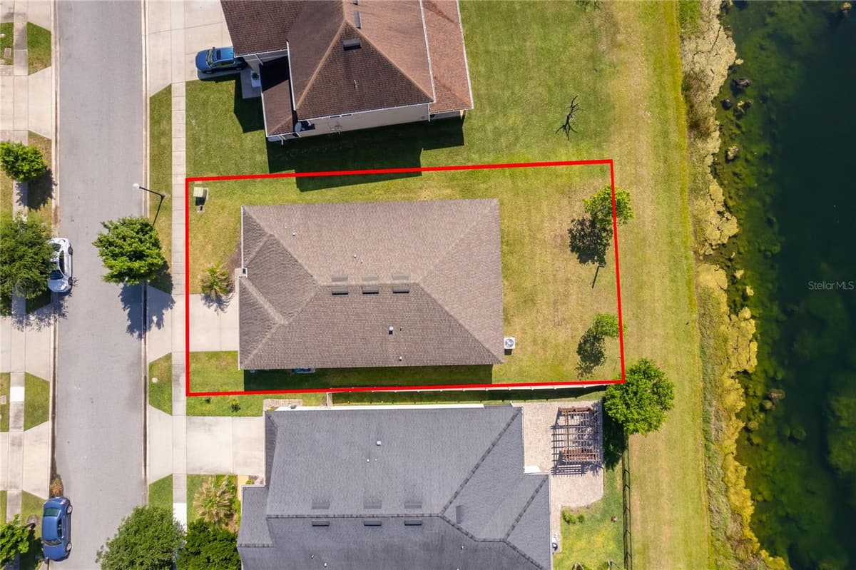 1815 PLUMAS WAY — photo 4 of 27