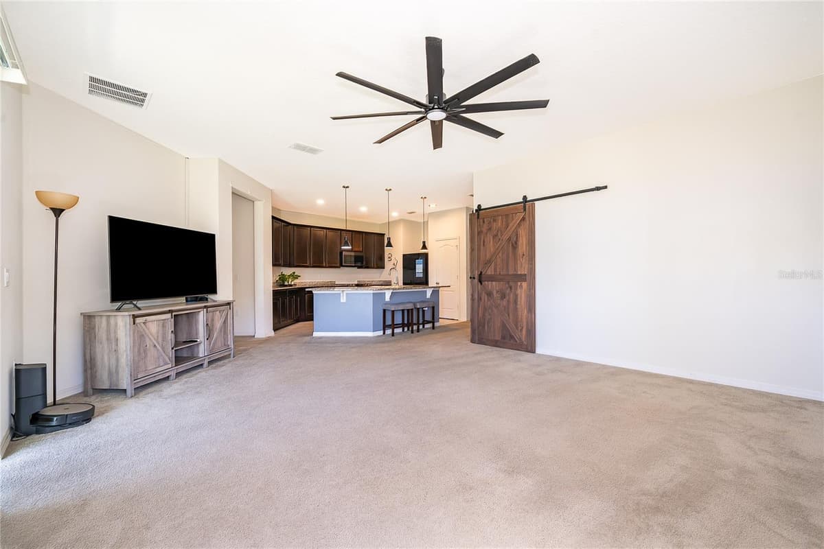 1815 PLUMAS WAY — photo 19 of 27