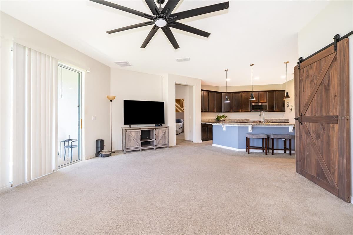 1815 PLUMAS WAY — photo 20 of 27