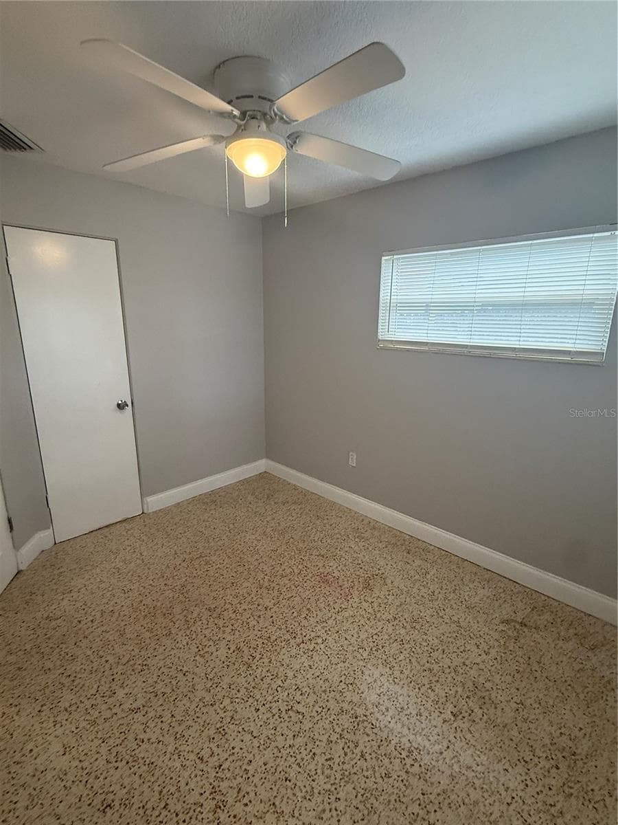 6308 RAVINNIA DRIVE — photo 23 of 30