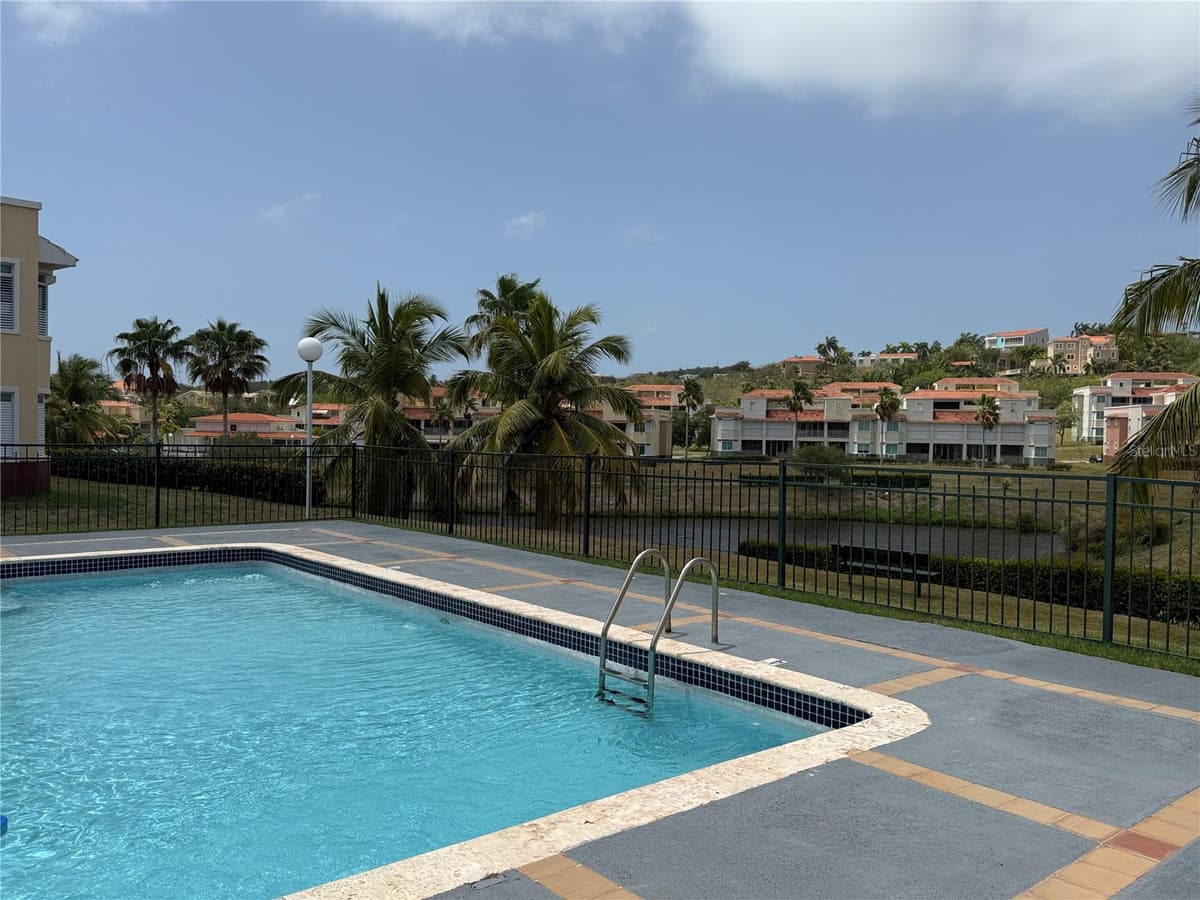 Harbour Lakes PALMAS DRIVE — photo 12 of 14