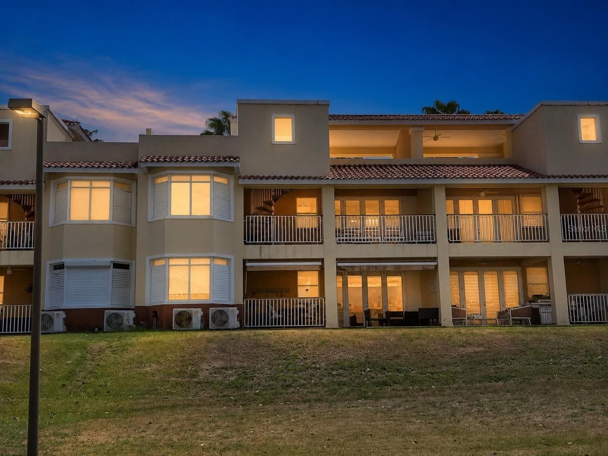 Harbour Lakes PALMAS DRIVE — photo 8 of 14