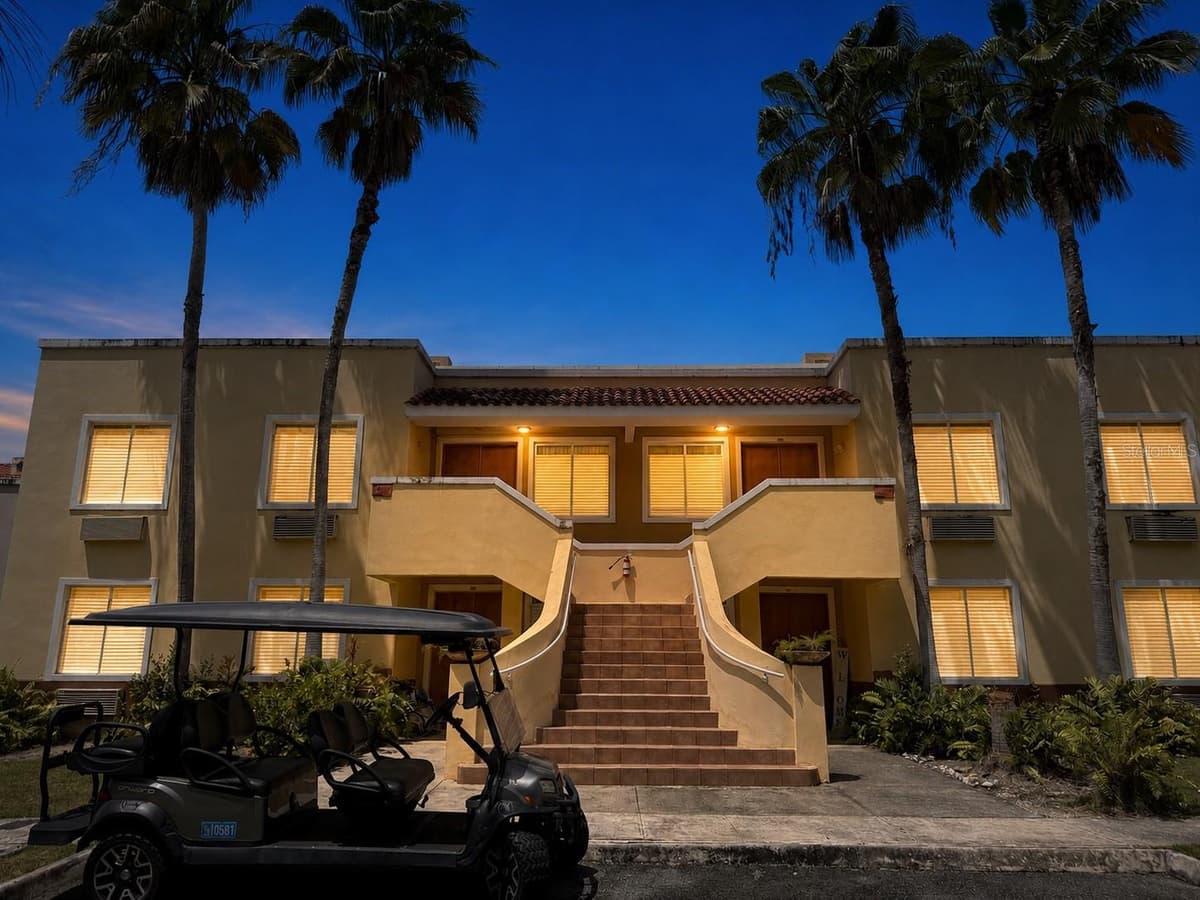 Harbour Lakes PALMAS DRIVE — photo 4 of 14