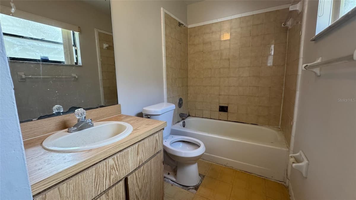 762 KINGS COVE COURT — photo 10 of 12