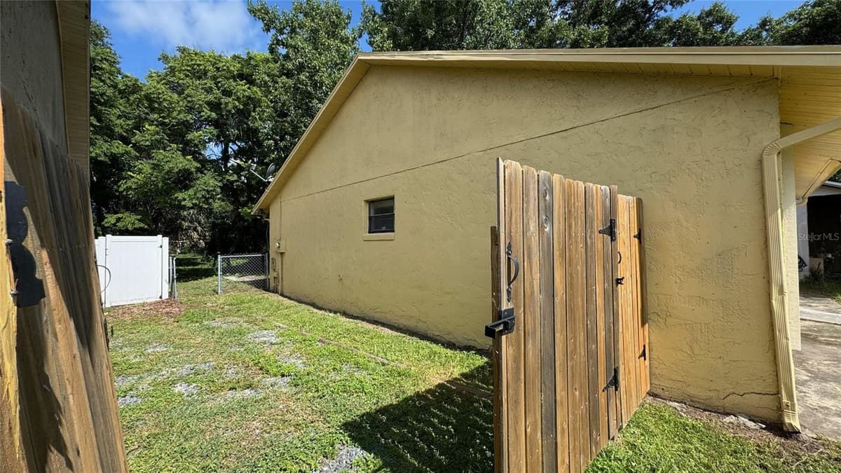 762 KINGS COVE COURT — photo 11 of 12