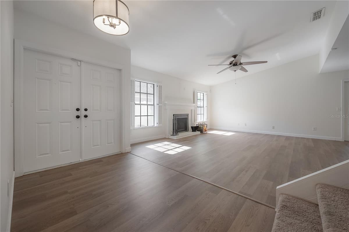 5026 CYPRESS TRACE DRIVE — photo 2 of 39