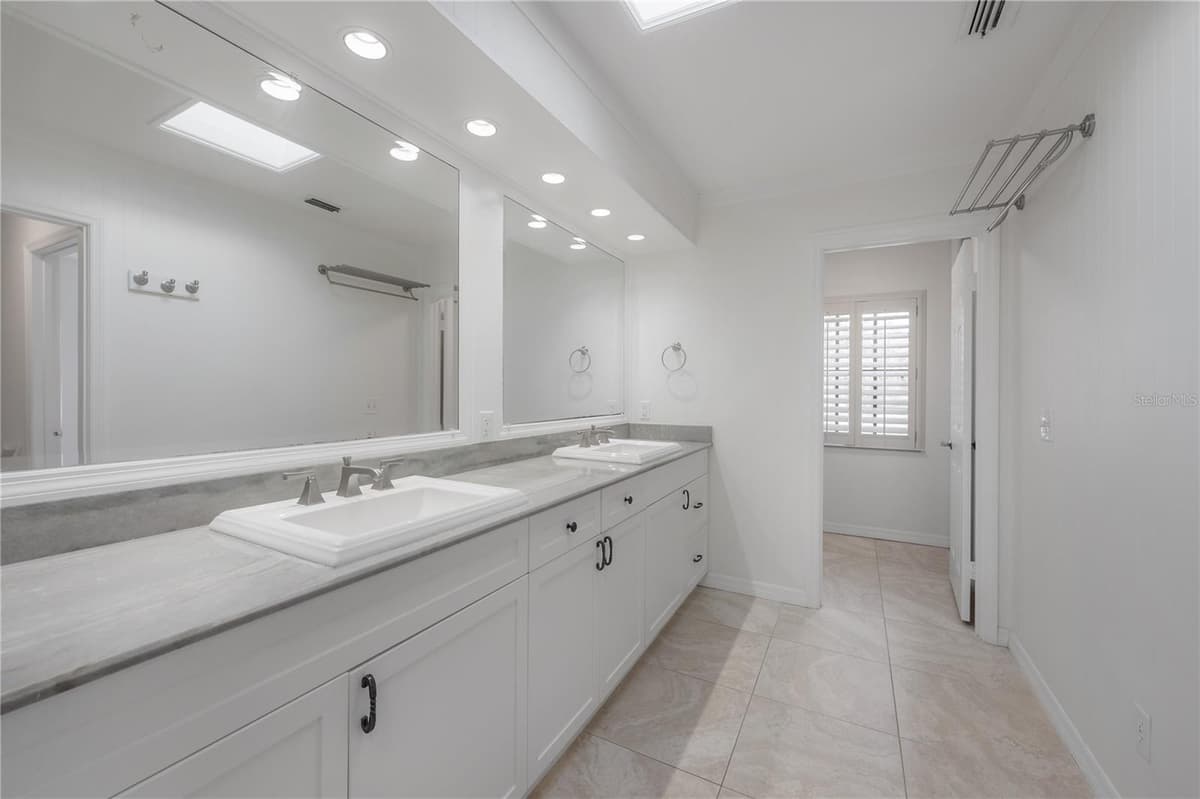 5026 CYPRESS TRACE DRIVE — photo 24 of 39