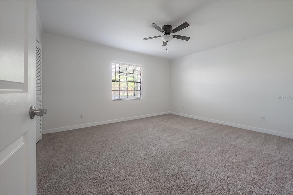 5026 CYPRESS TRACE DRIVE — photo 17 of 39