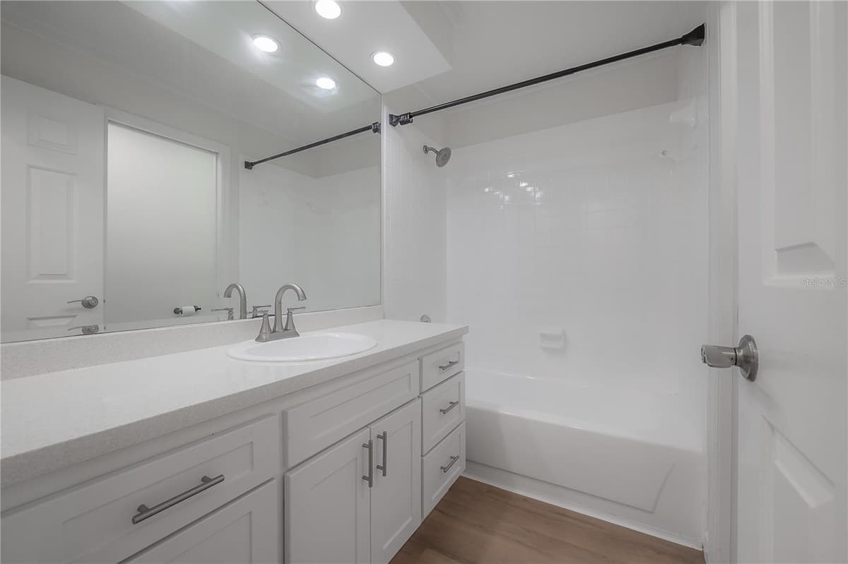 5026 CYPRESS TRACE DRIVE — photo 19 of 39