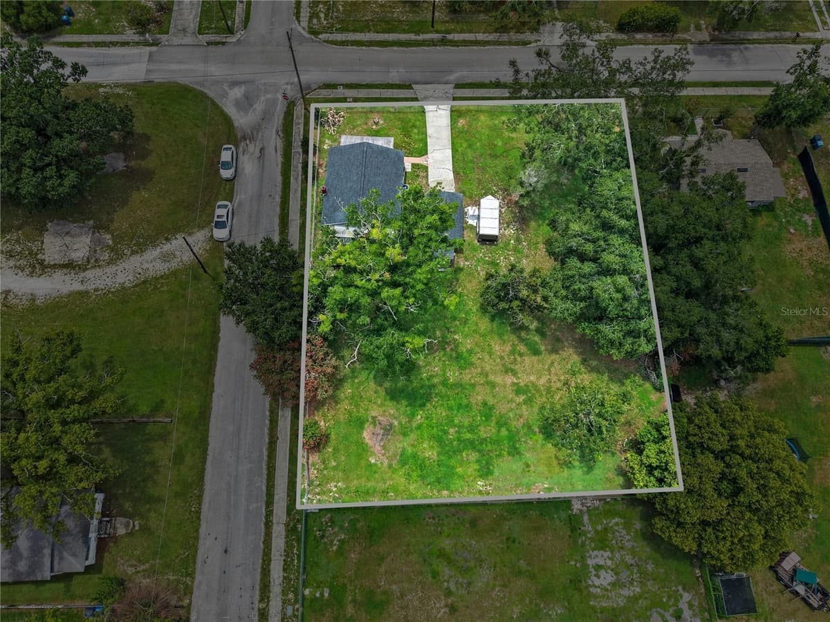 204 PINE AVENUE — photo 36 of 36
