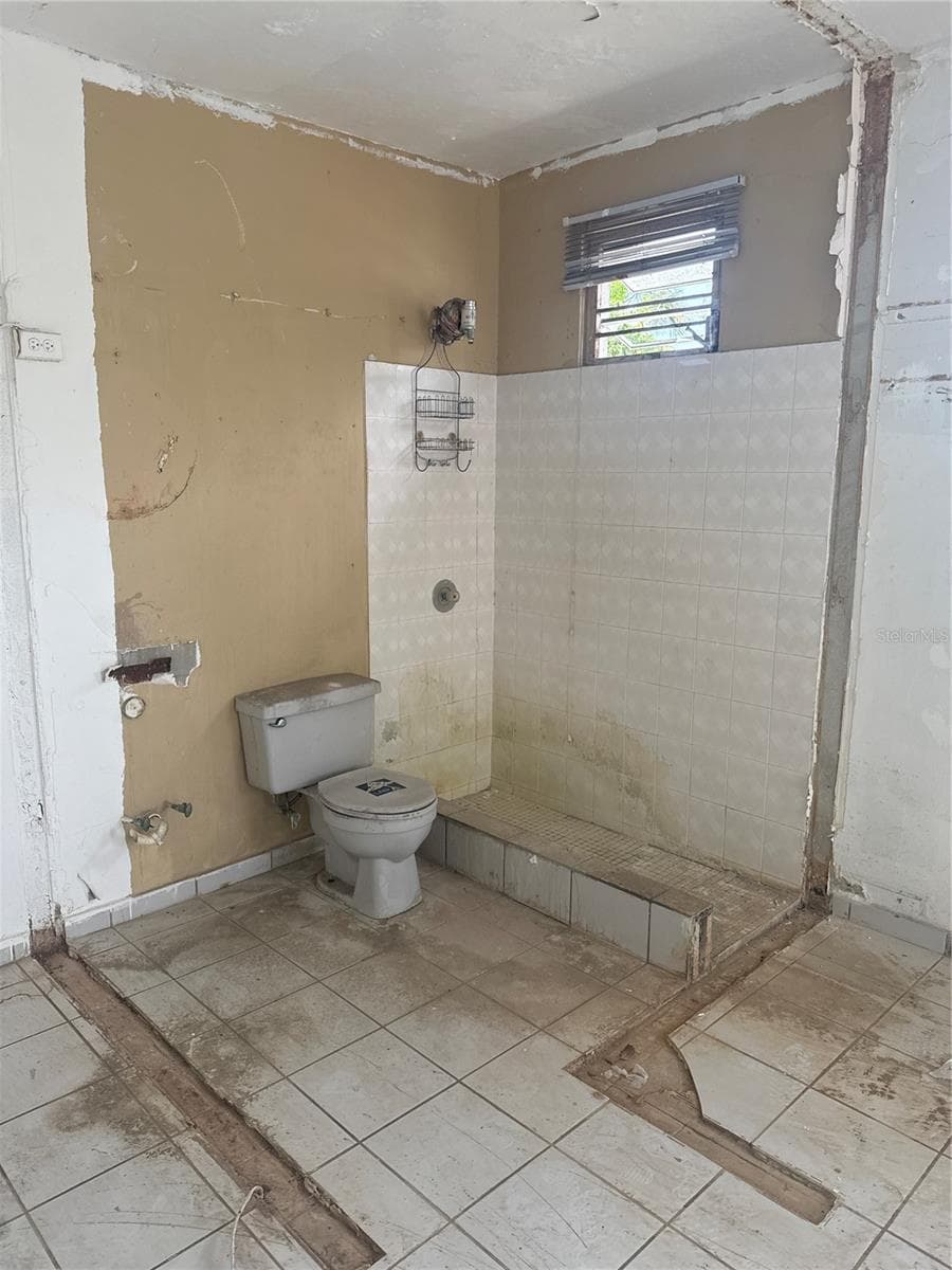 157 CALLE NEPTUNO, ISLA VERDE — photo 5 of 48