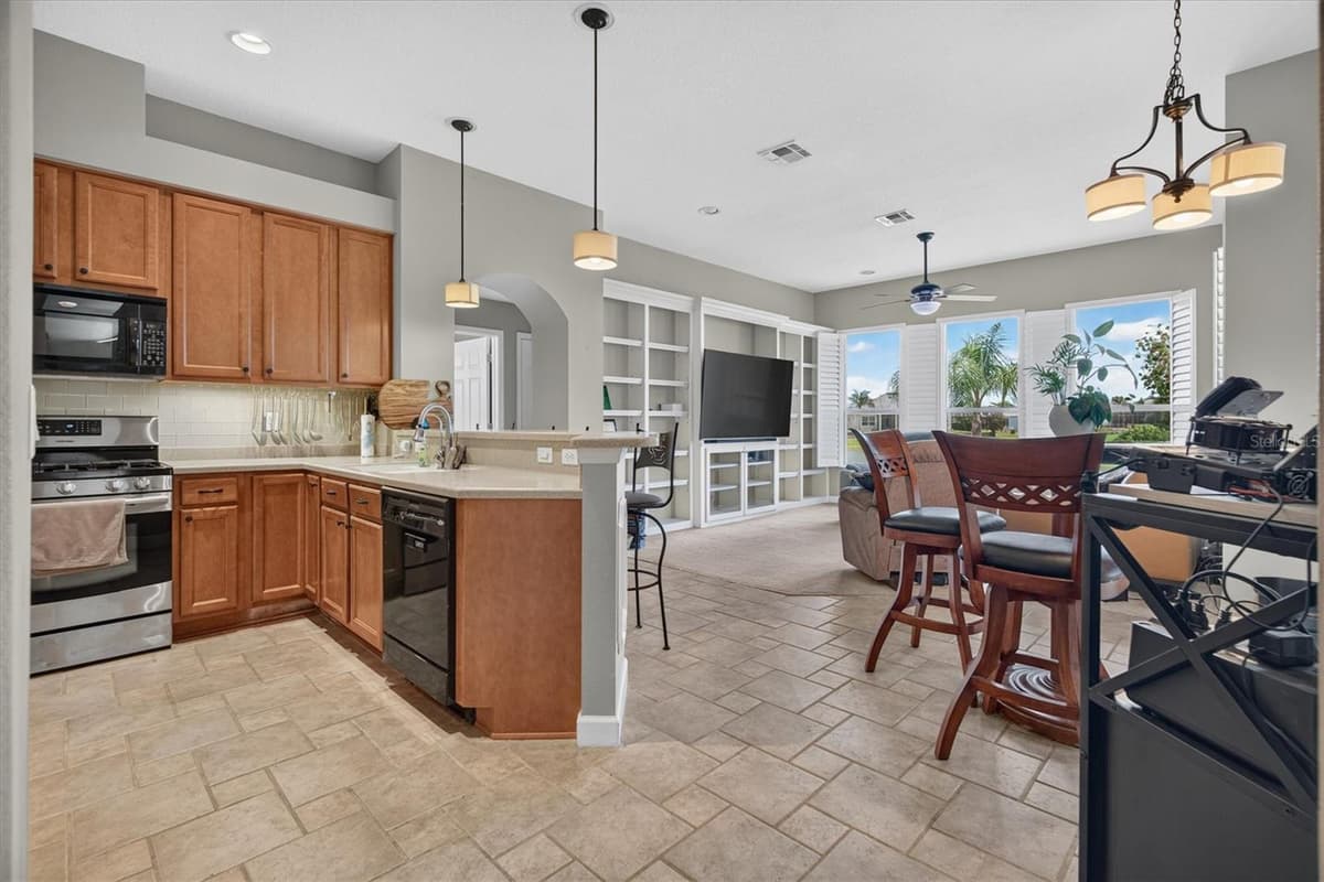8920 BRIDGEPORT BAY CIRCLE — photo 16 of 40