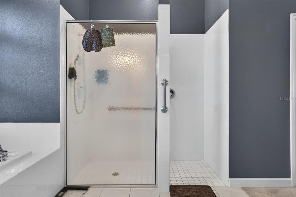 8920 BRIDGEPORT BAY CIRCLE — photo 23 of 40