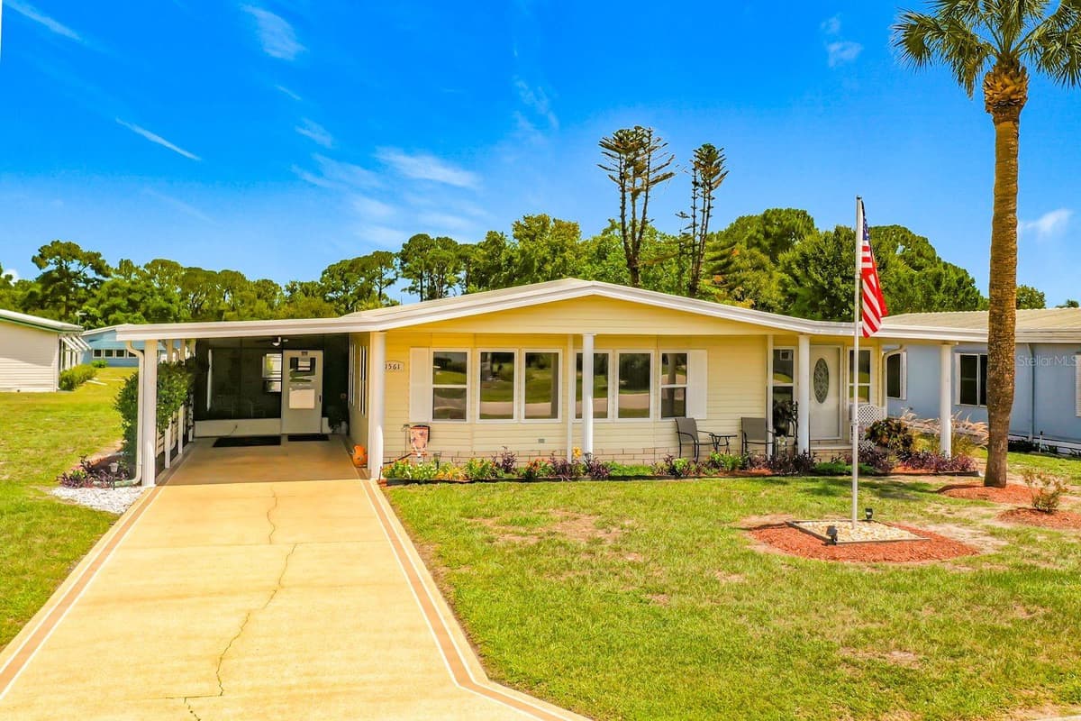1561 APACHE CIRCLE — photo 3 of 67